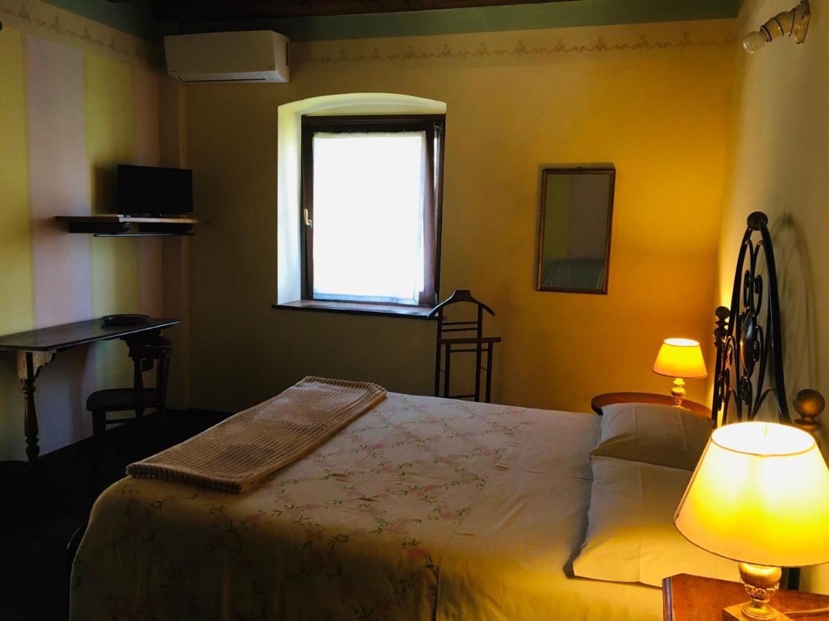 Ai Tre Confini Bed & Breakfast 3*